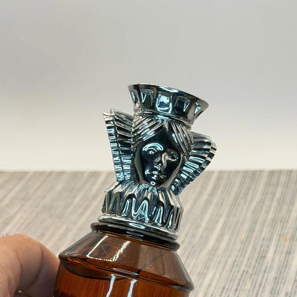 Vintage Avon Tai Winds After Shave Amber Glass Queen Chess Piece Decanter 3oz